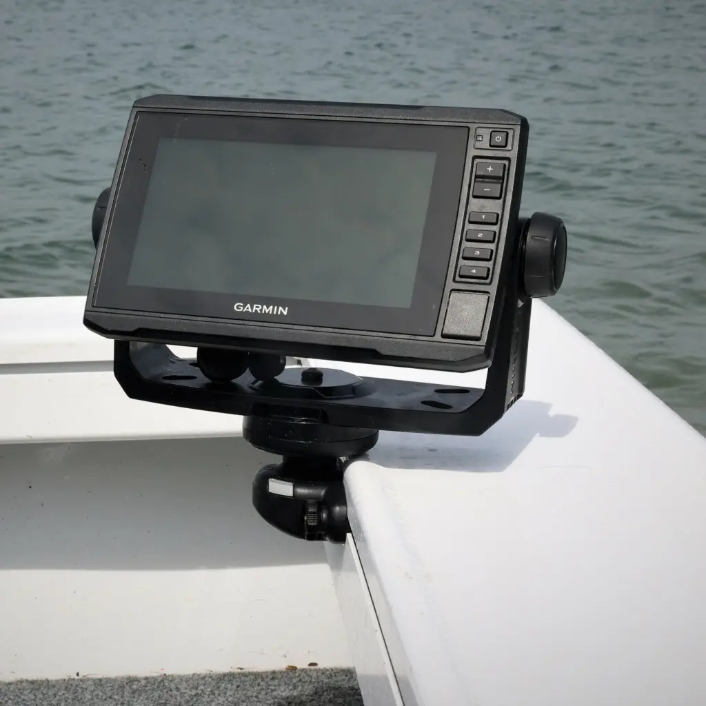 gps fish finders canada Humminbird Helix 7 SI/GPS w/Canada Lake Master Card It introduces a new chart overlay option allowing you to view ActiveTarget Scout Mode or Ghost 360 trolling motor mode directly on the chart screen. Garmin Fishfinder Mount R-Lock |
